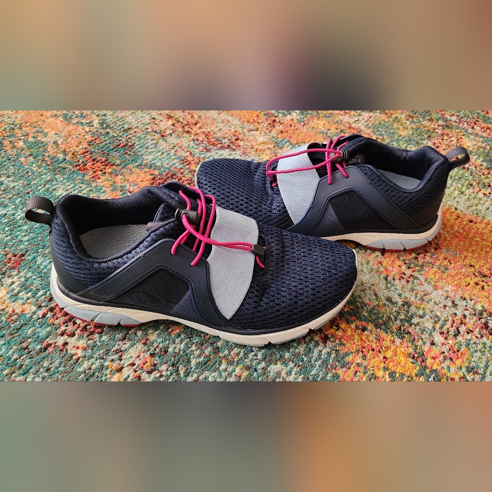 Vionic Navy Sneakers with Pink Laces 7